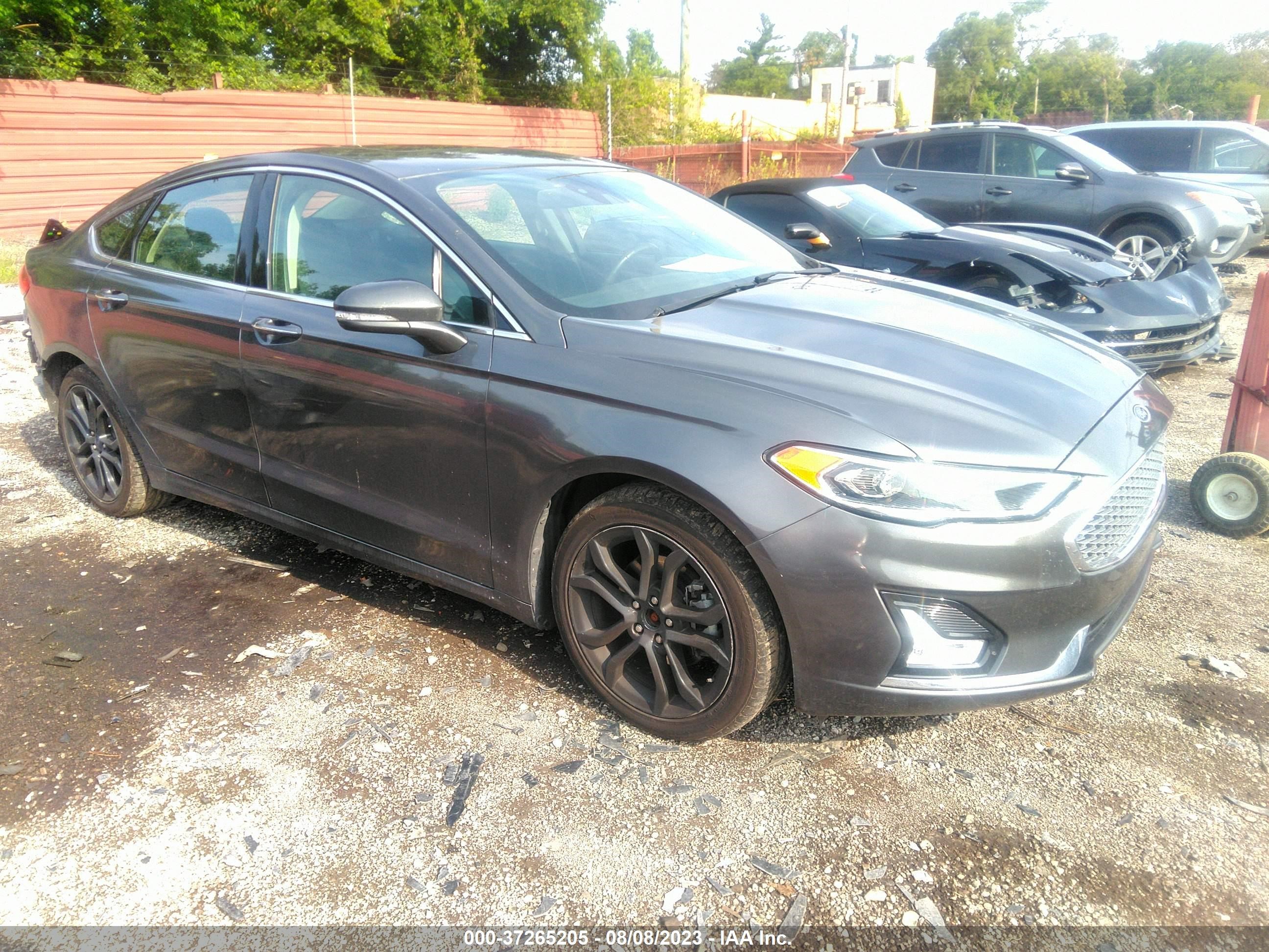 FORD FUSION 2019 3fa6p0d95kr186691