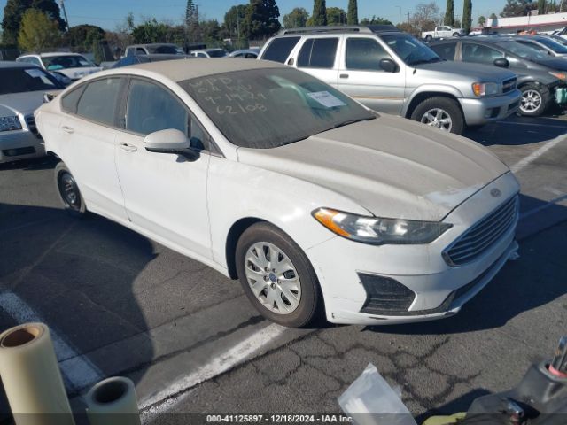 FORD FUSION 2019 3fa6p0g70kr184034