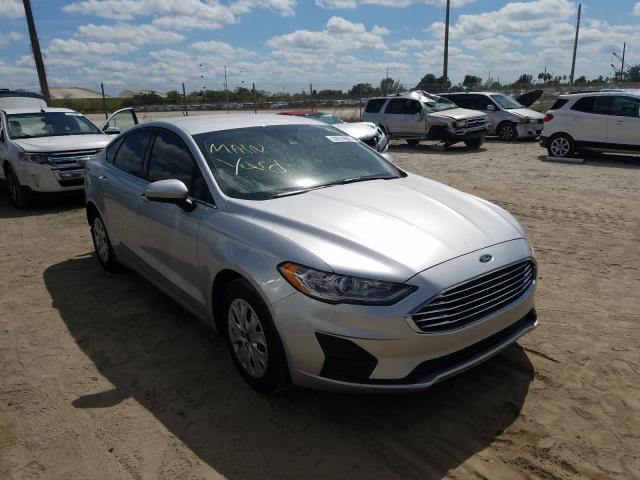 FORD FUSION S 2019 3fa6p0g71kr162530