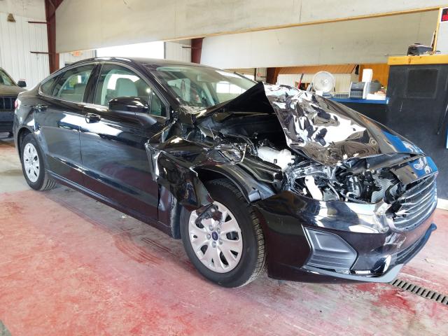 FORD FUSION S 2019 3fa6p0g71kr282098