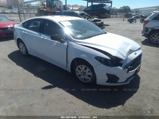 FORD FUSION 2019 3fa6p0g72kr135983