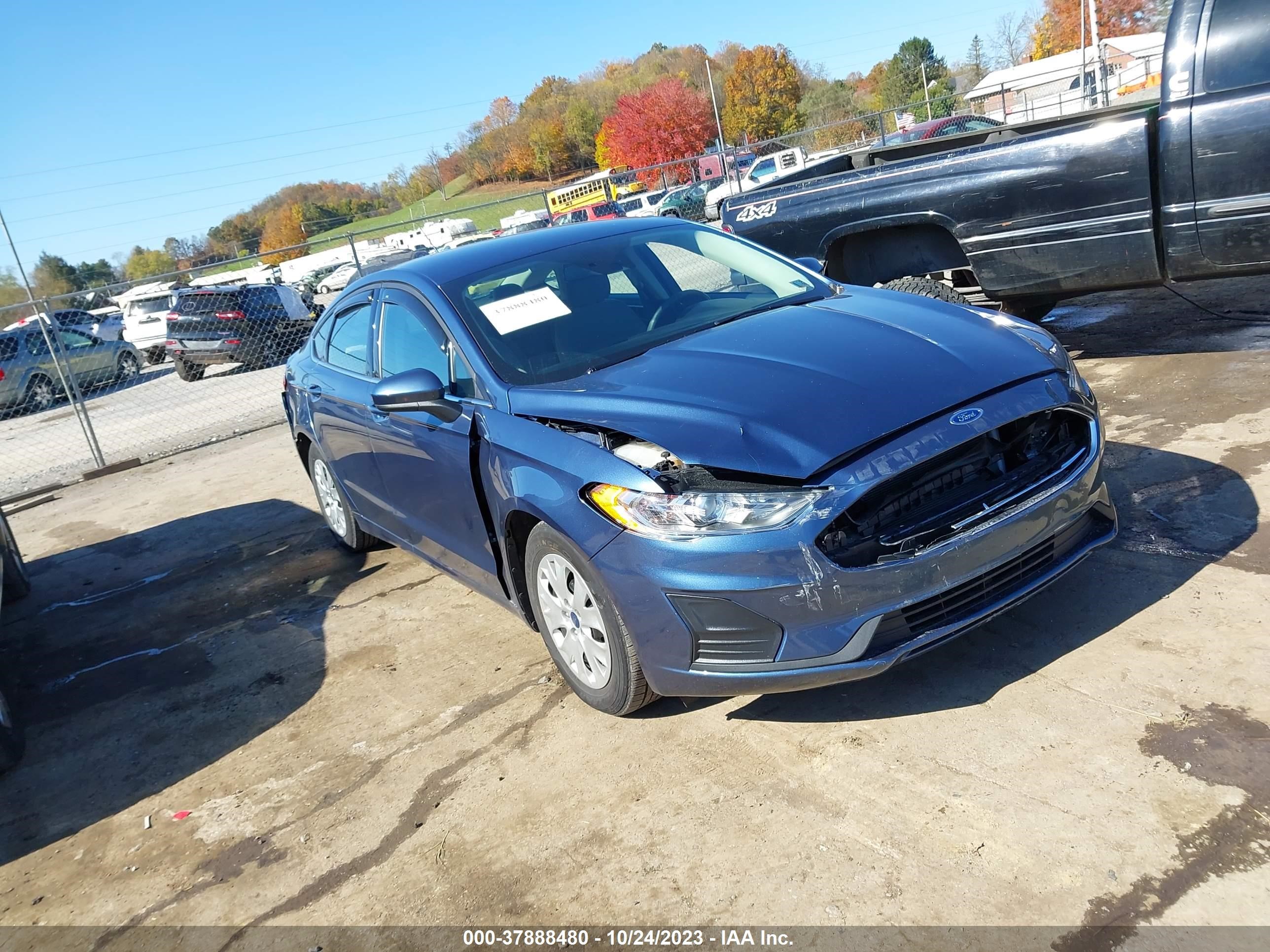 FORD FUSION 2019 3fa6p0g72kr267917