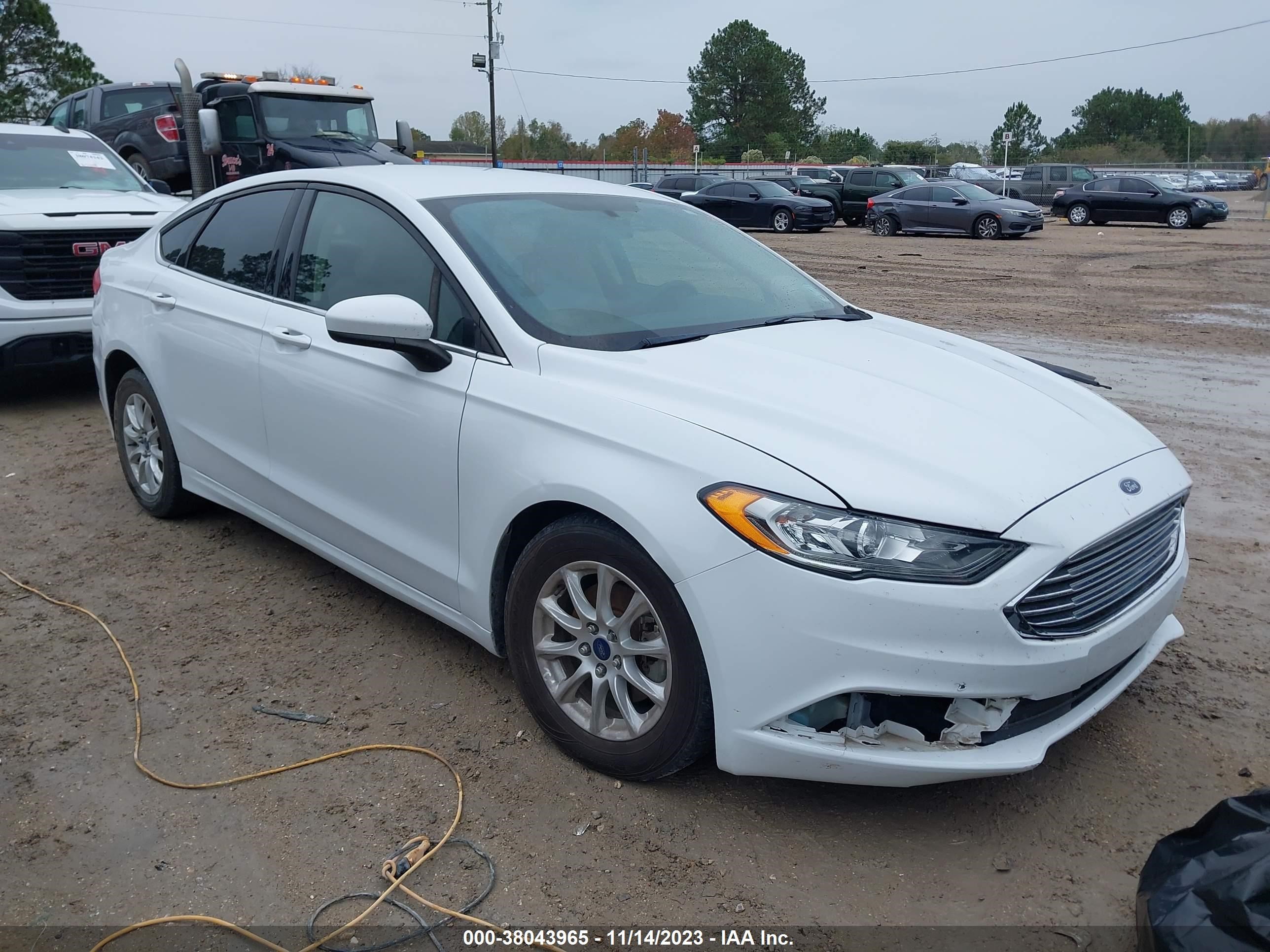 FORD FUSION 2018 3fa6p0g77jr193196