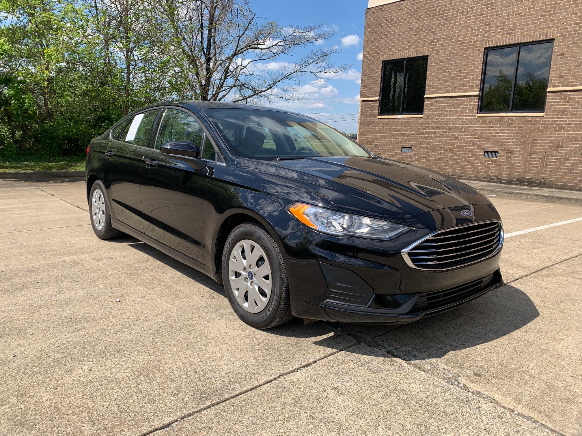 FORD FUSION S 2019 3fa6p0g77kr246321