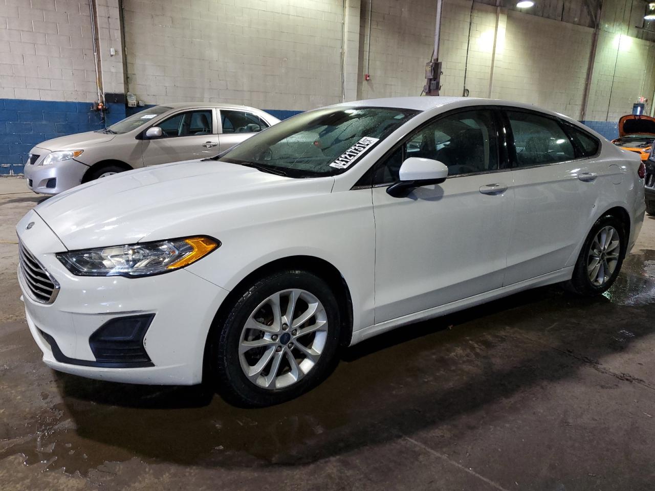 FORD FUSION 2019 3fa6p0h71kr152062