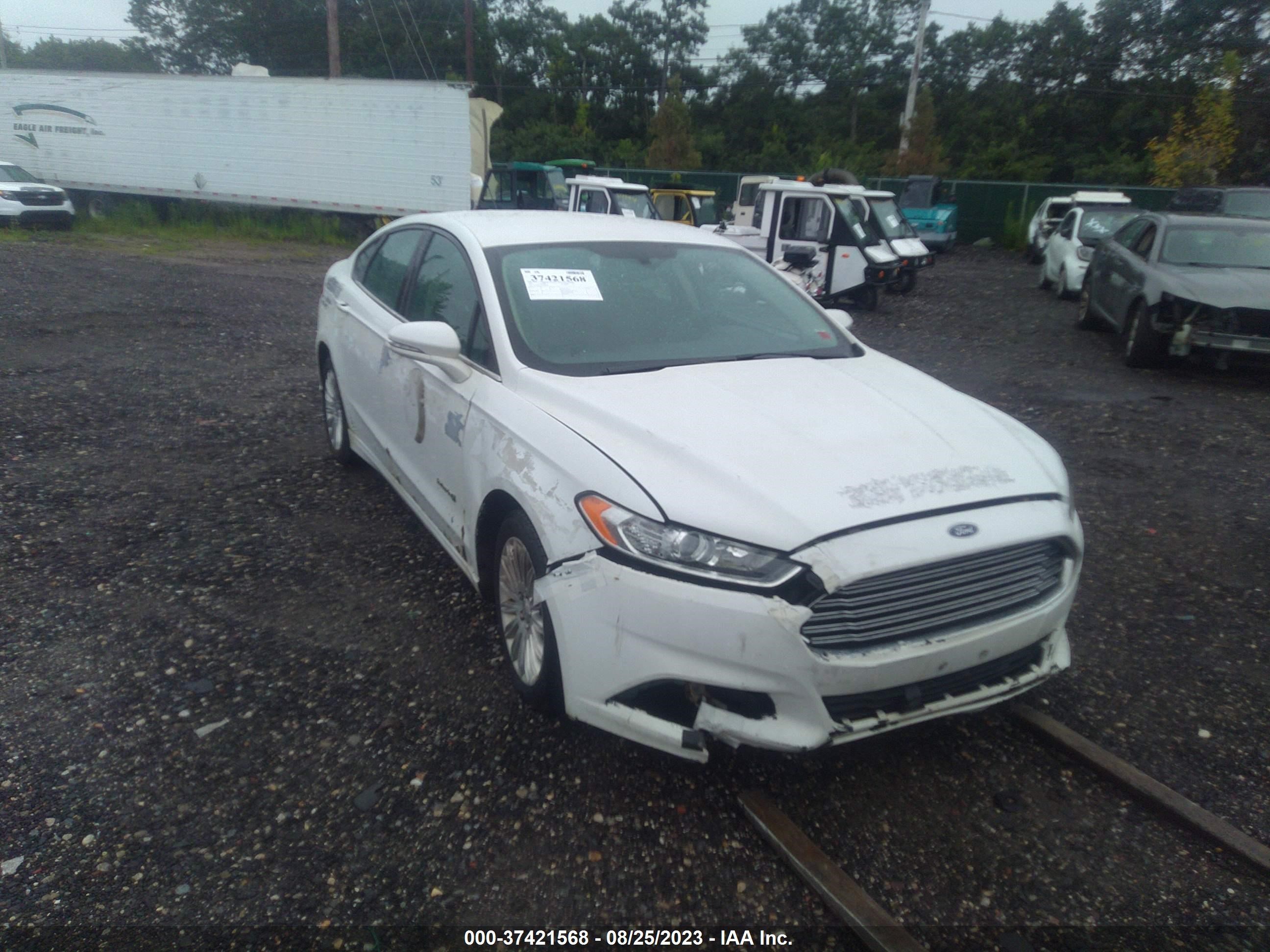 FORD FUSION 2013 3fa6p0lu2dr283100