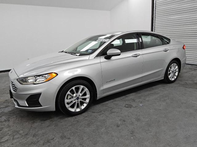 FORD FUSION SE 2019 3fa6p0lu2kr217739