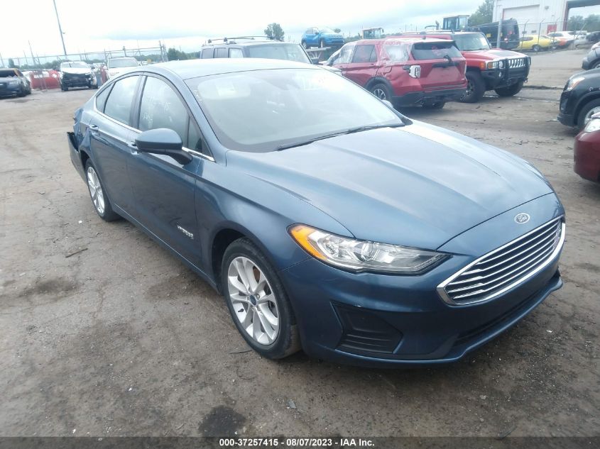 FORD FUSION 2019 3fa6p0lu7kr196399