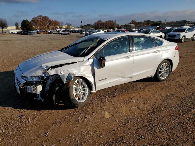 FORD FUSION SE 2019 3fa6p0lu7kr206624