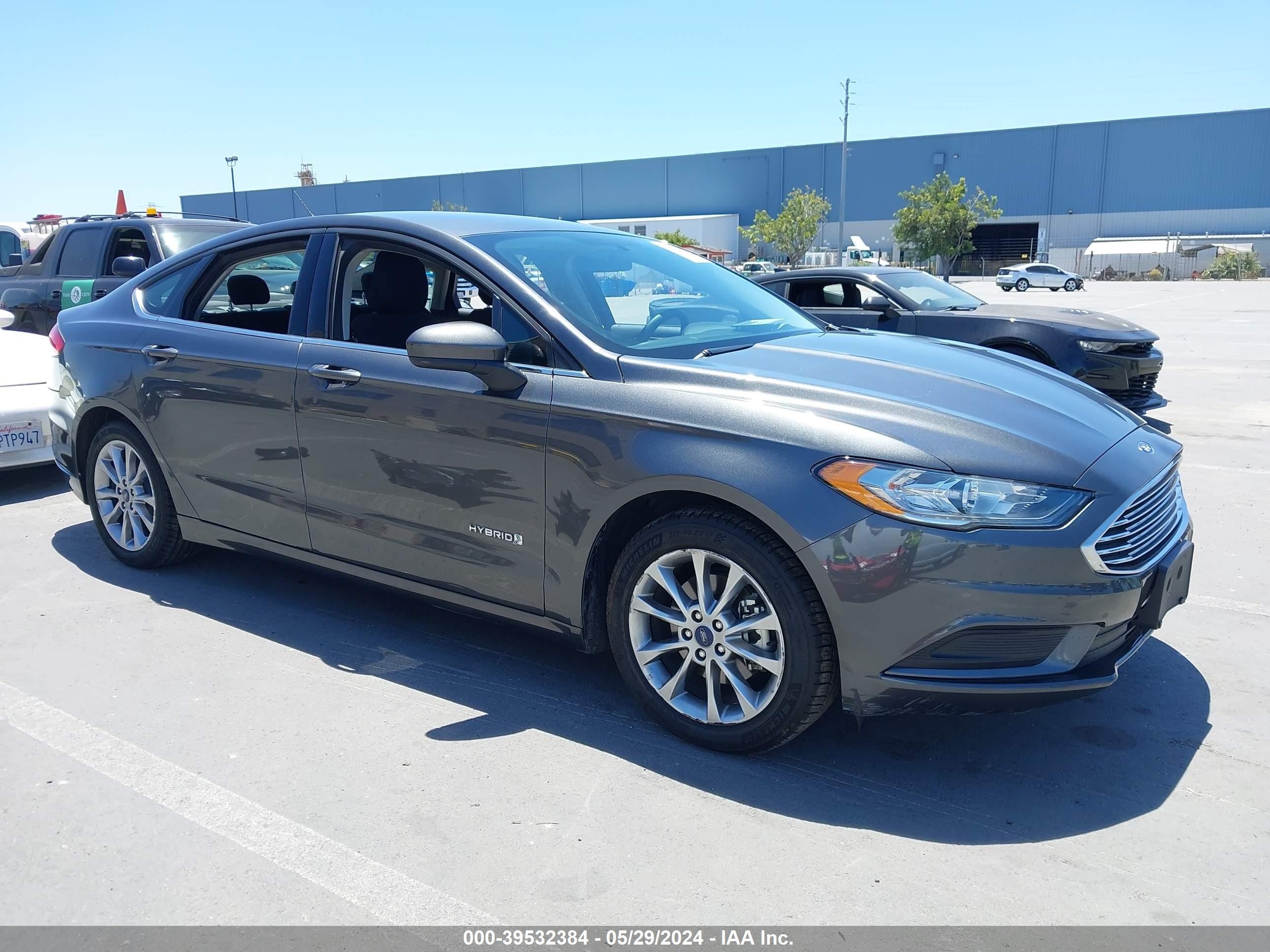 FORD FUSION 2017 3fa6p0luxhr416725