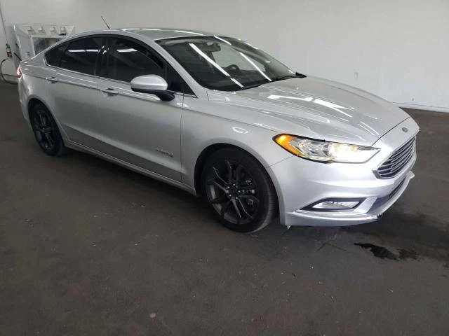 FORD FUSION SE 2018 3fa6p0luxjr158891