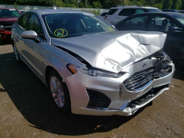 FORD FUSION SE 2019 3fa6p0luxkr103052