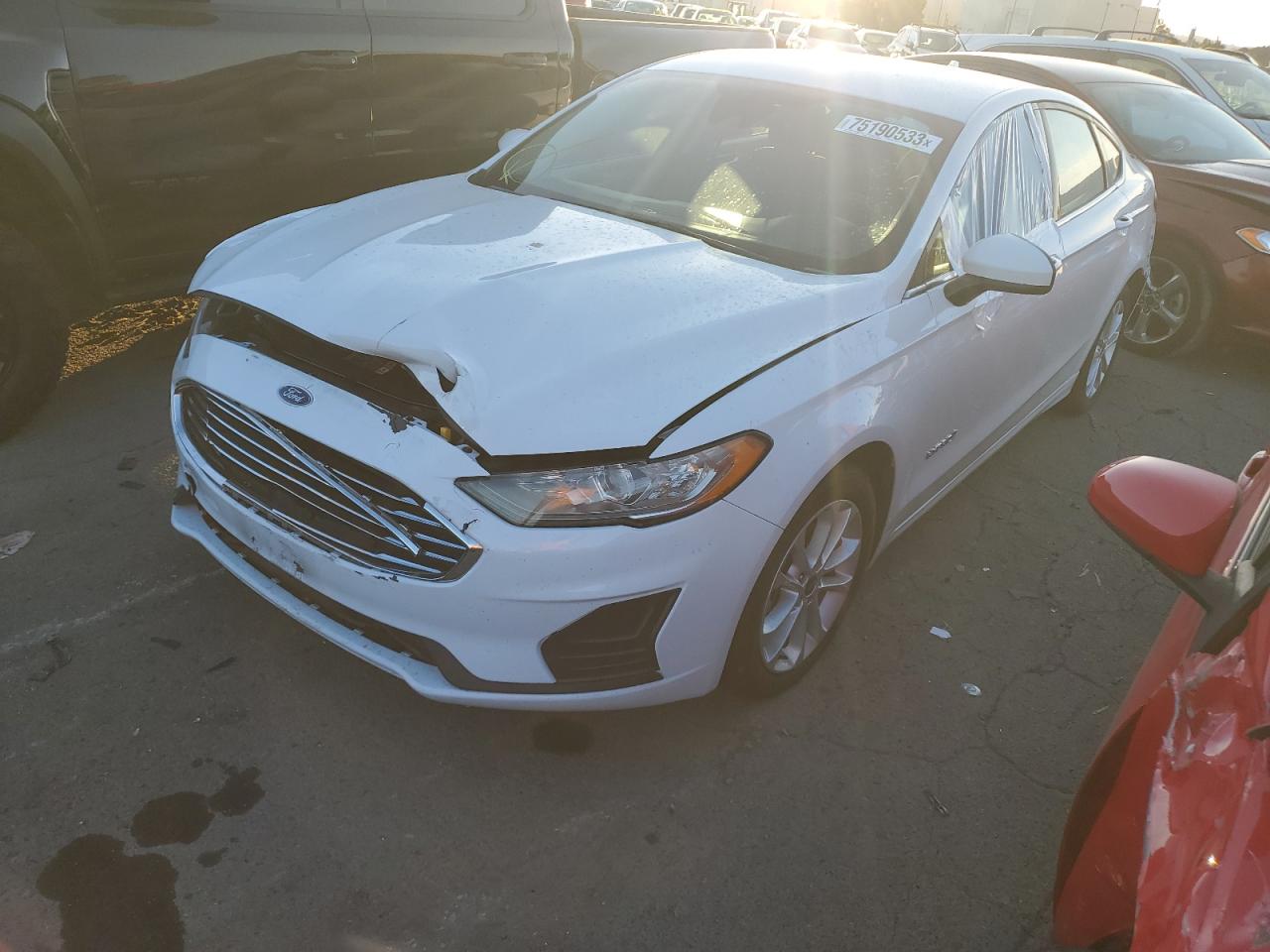 FORD FUSION 2019 3fa6p0luxkr261617