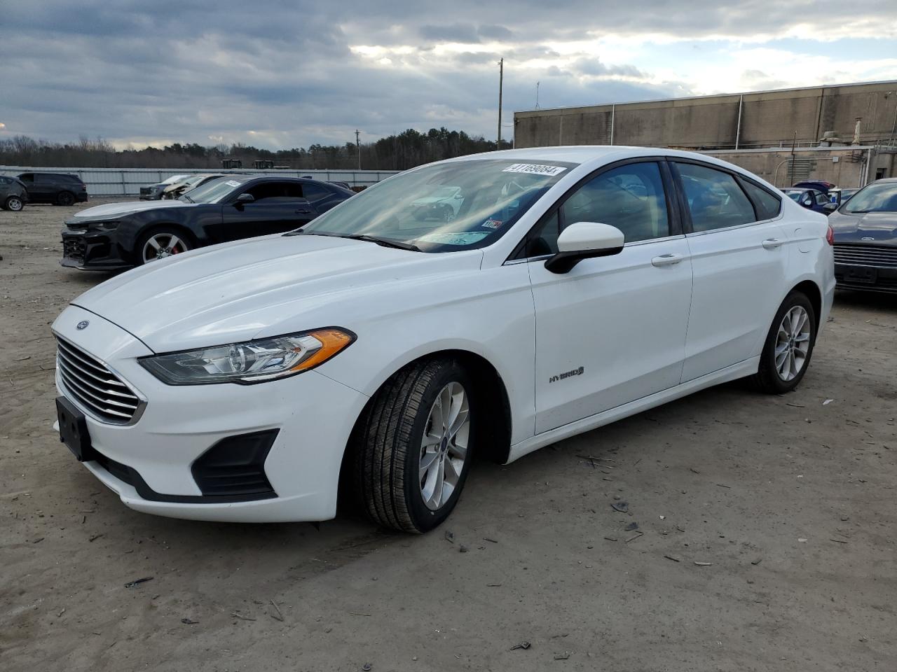 FORD FUSION 2019 3fa6p0luxkr261780