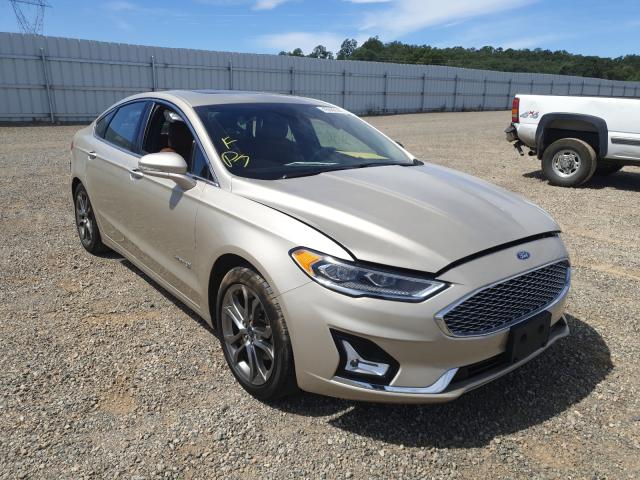 FORD FUSION TIT 2019 3fa6p0ru1kr273419