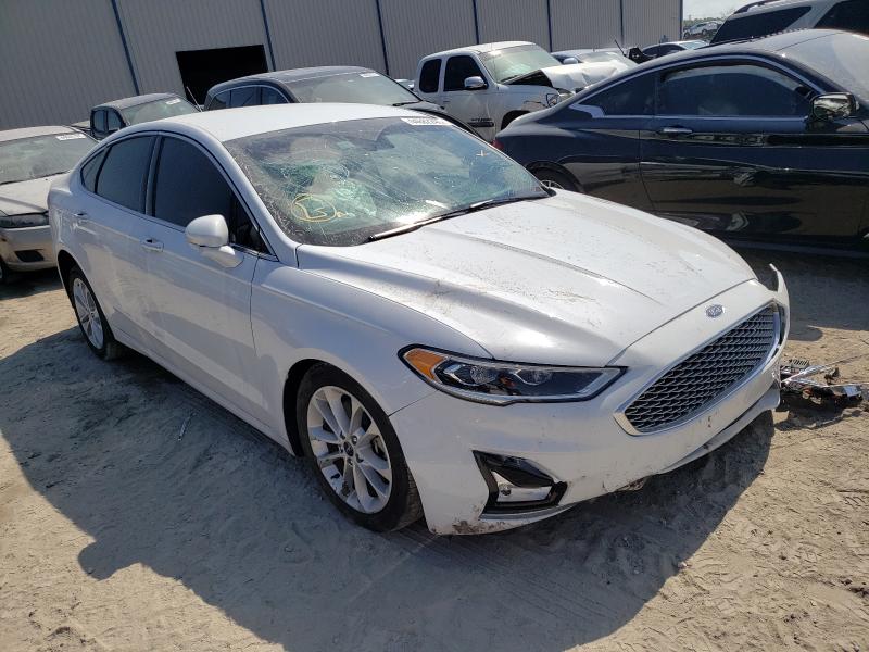 FORD FUSION TIT 2019 3fa6p0su8kr185252