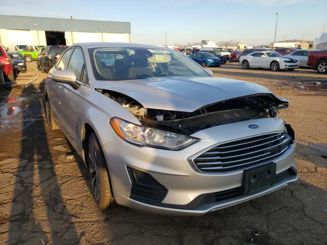 FORD FUSION SE 2019 3fa6p0t95kr254179