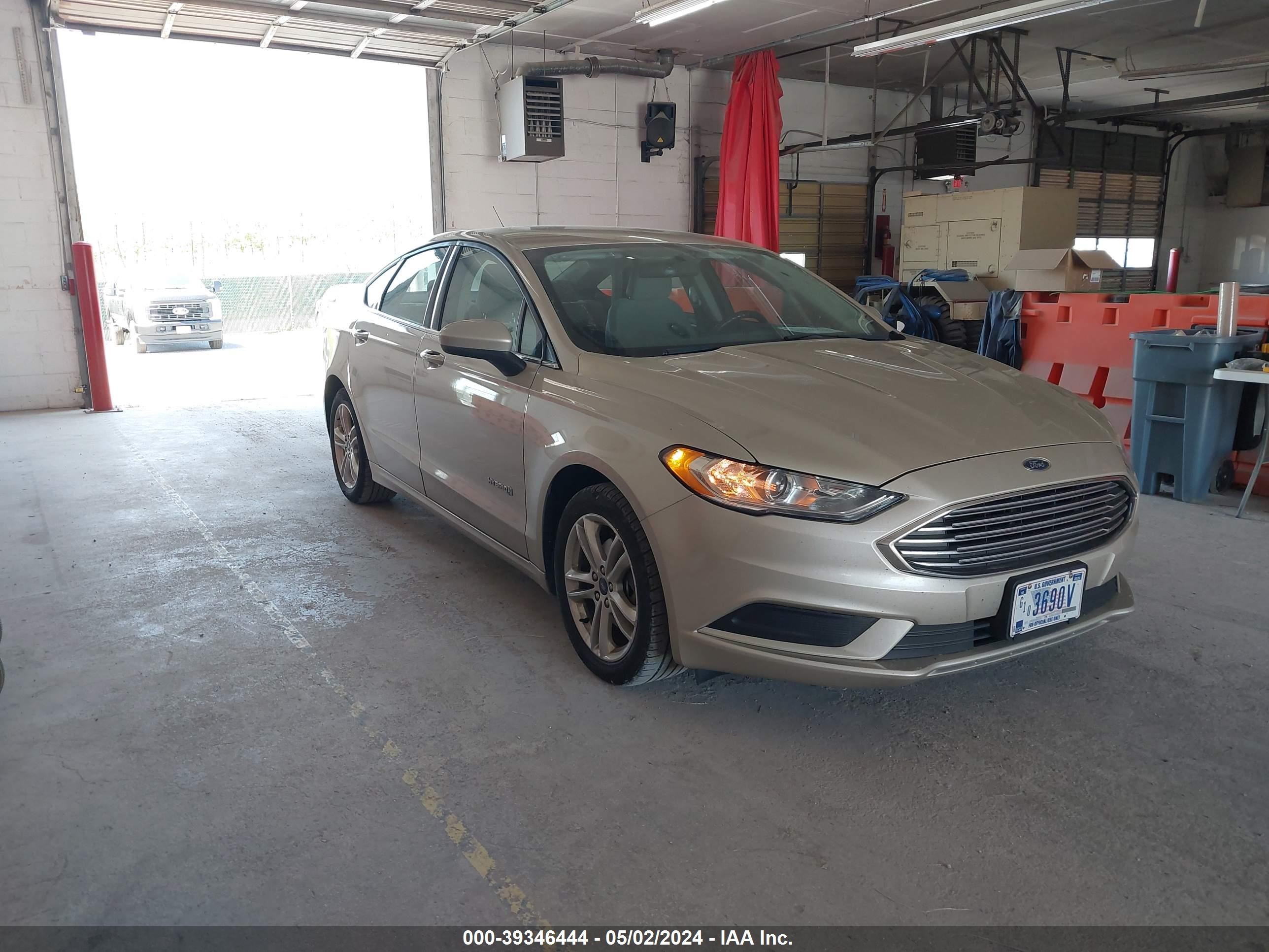 FORD FUSION 2018 3fa6p0uu0jr271361