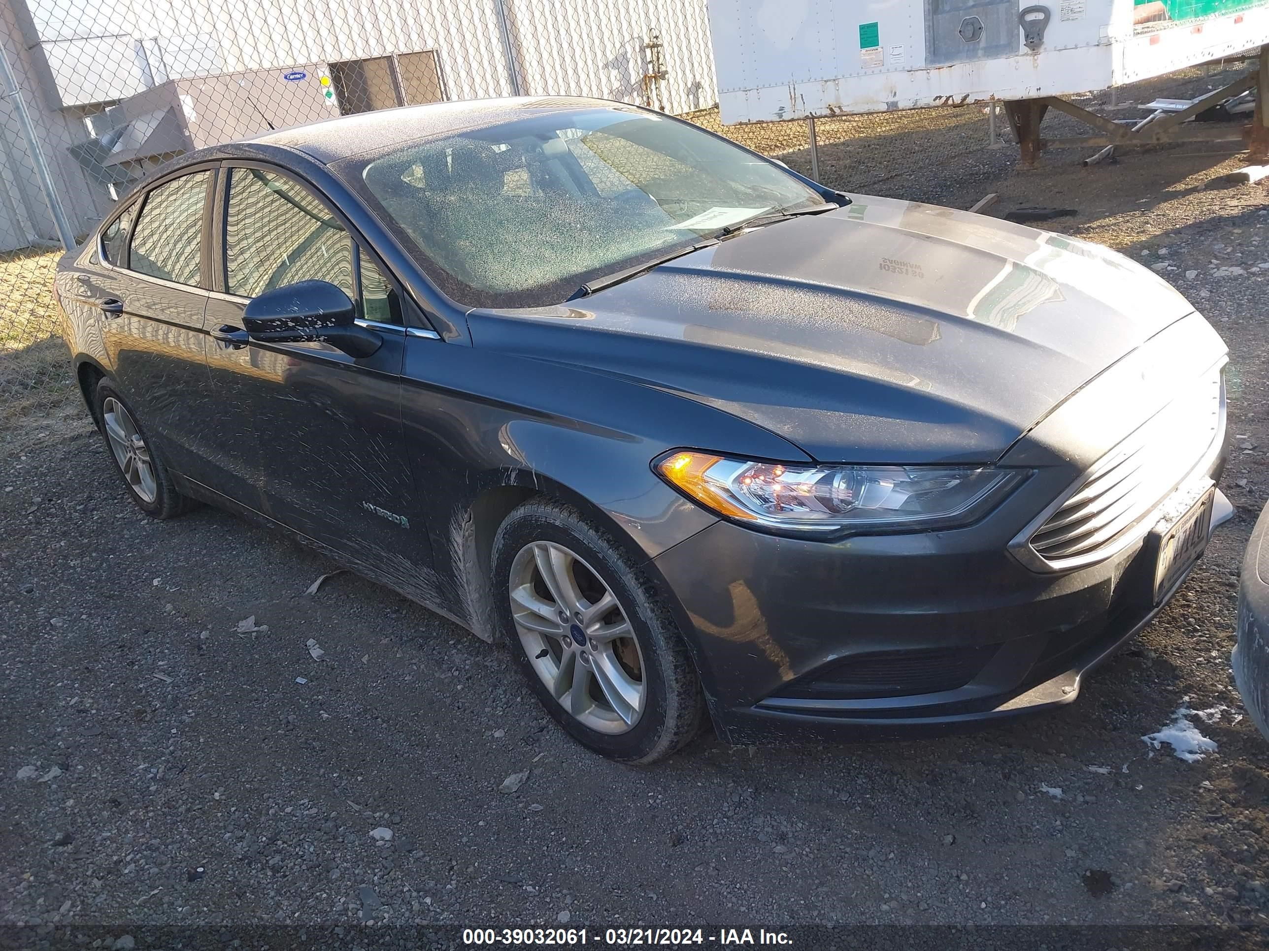 FORD FUSION 2018 3fa6p0uu3jr100457