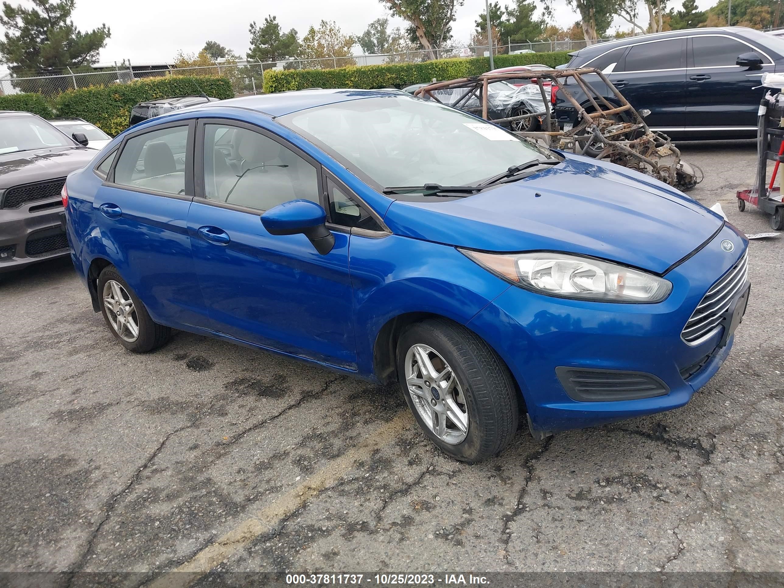 FORD FIESTA 2018 3fadp4bj1jm139391