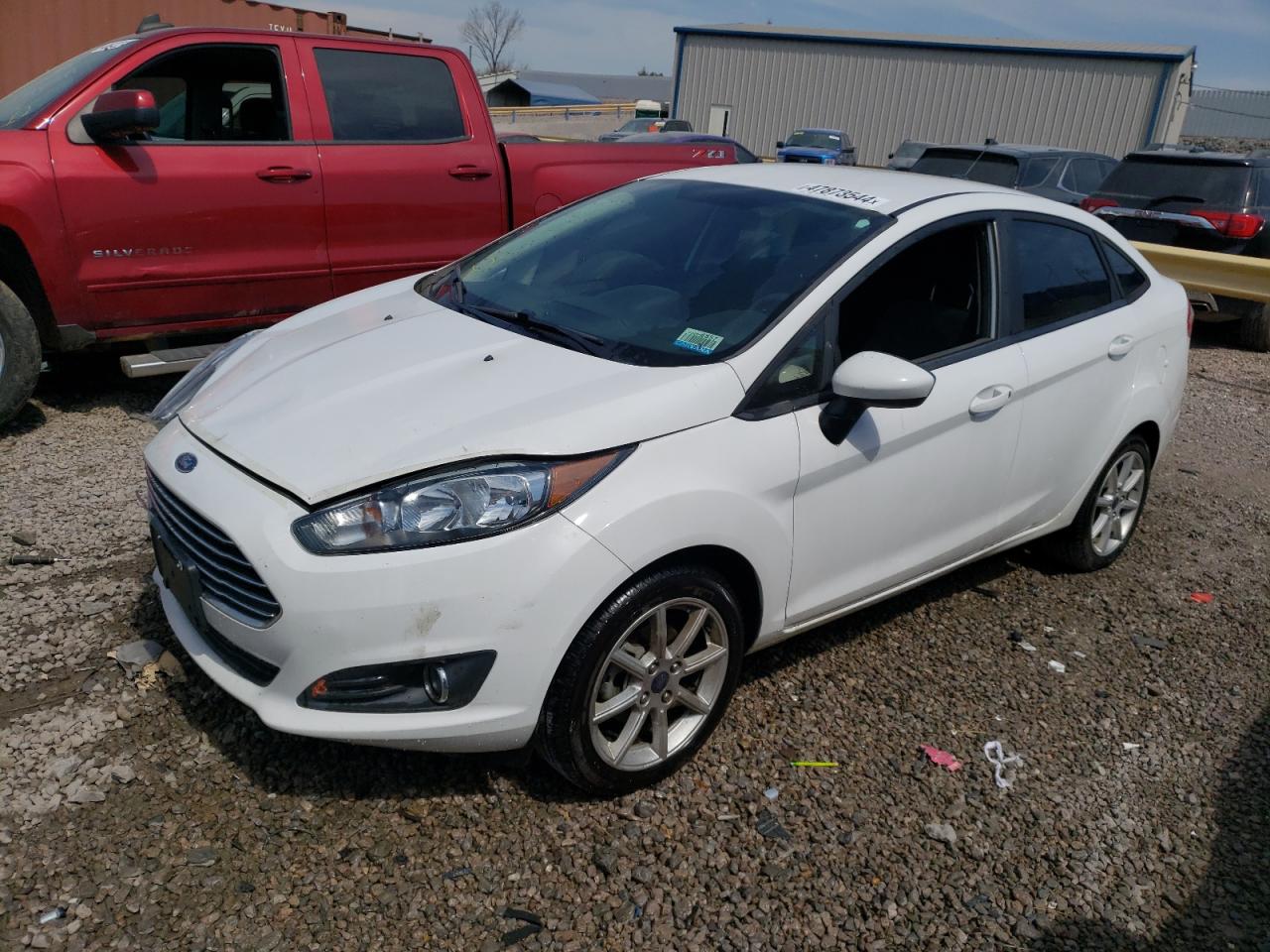 FORD FIESTA 2019 3fadp4bj2km137358