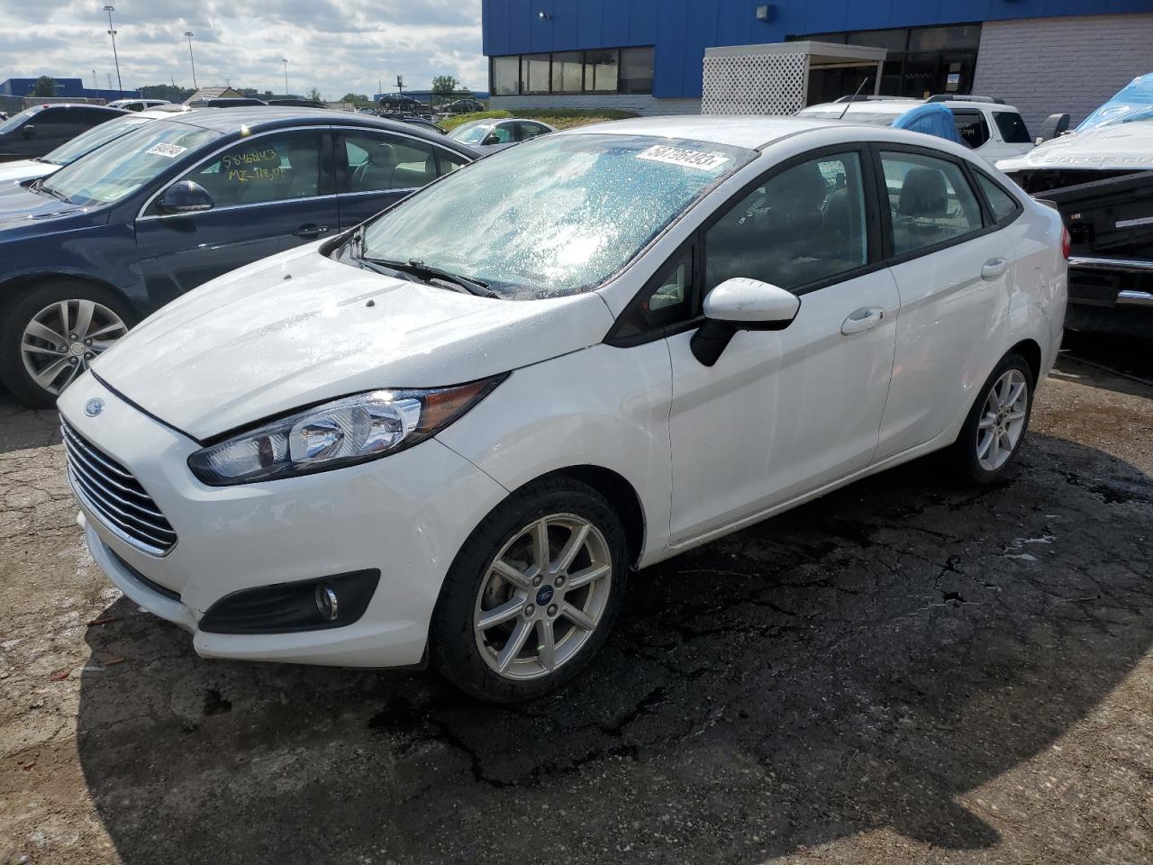 FORD FIESTA 2019 3fadp4bj2km148733