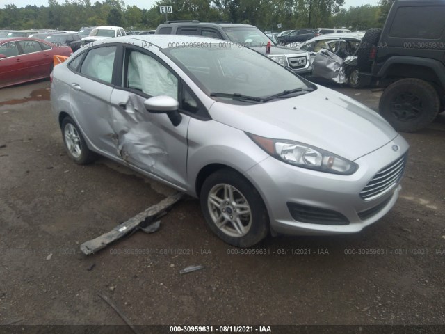 FORD FIESTA 2018 3fadp4bj3jm119319