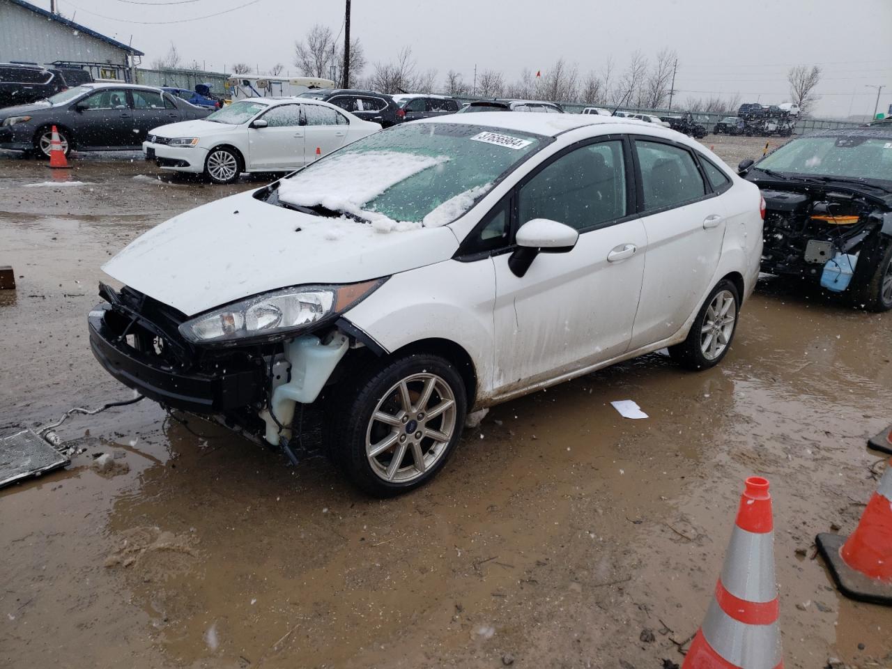 FORD FIESTA 2019 3fadp4bj4km124367