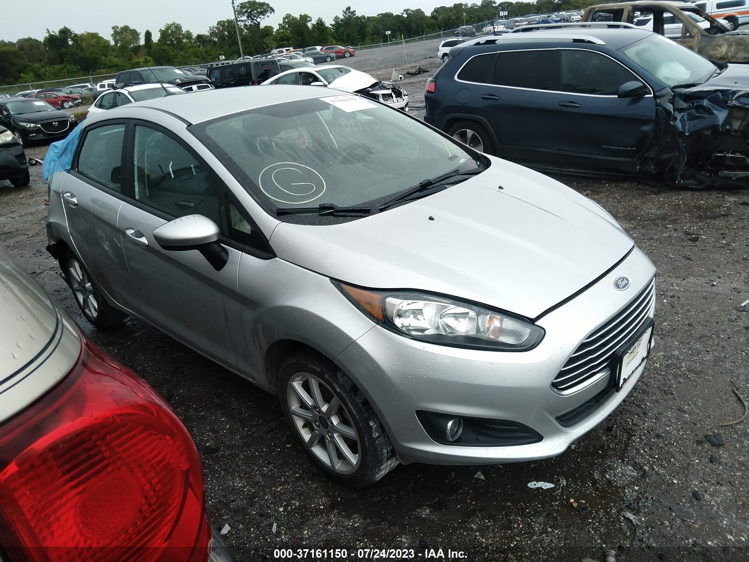 FORD FIESTA 2019 3fadp4bj9km137440