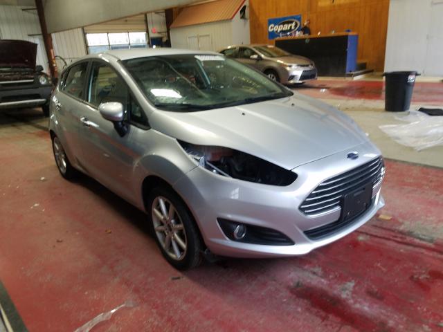 FORD FIESTA SE 2019 3fadp4ej0km106573