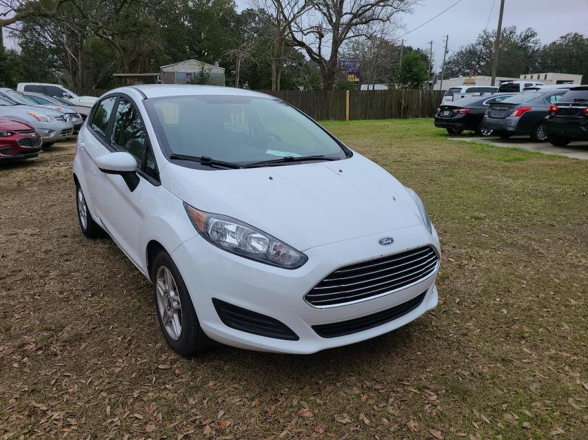 FORD FIESTA SE 2019 3fadp4ej3km130947