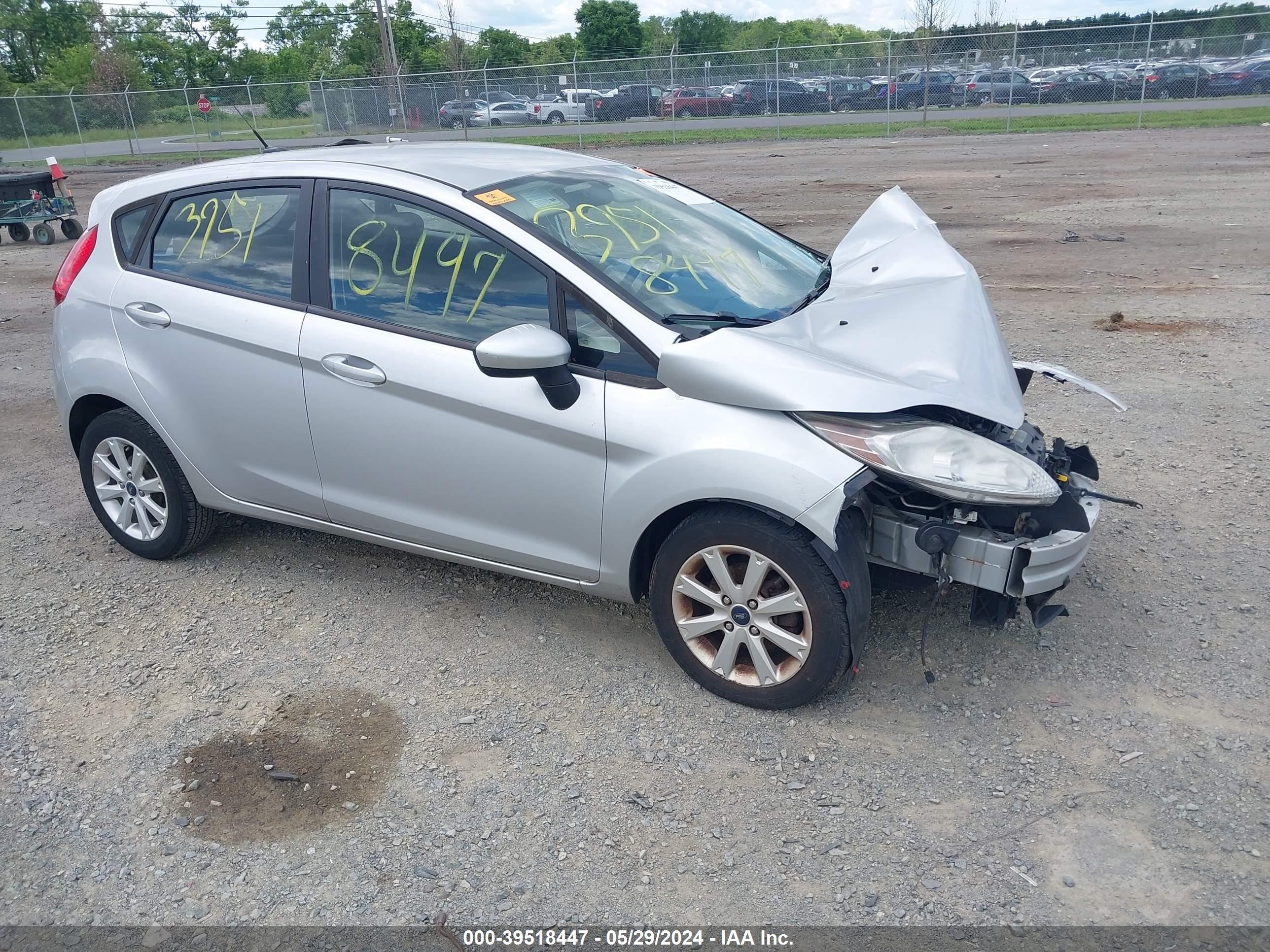 FORD FIESTA 2011 3fadp4ej4bm175394