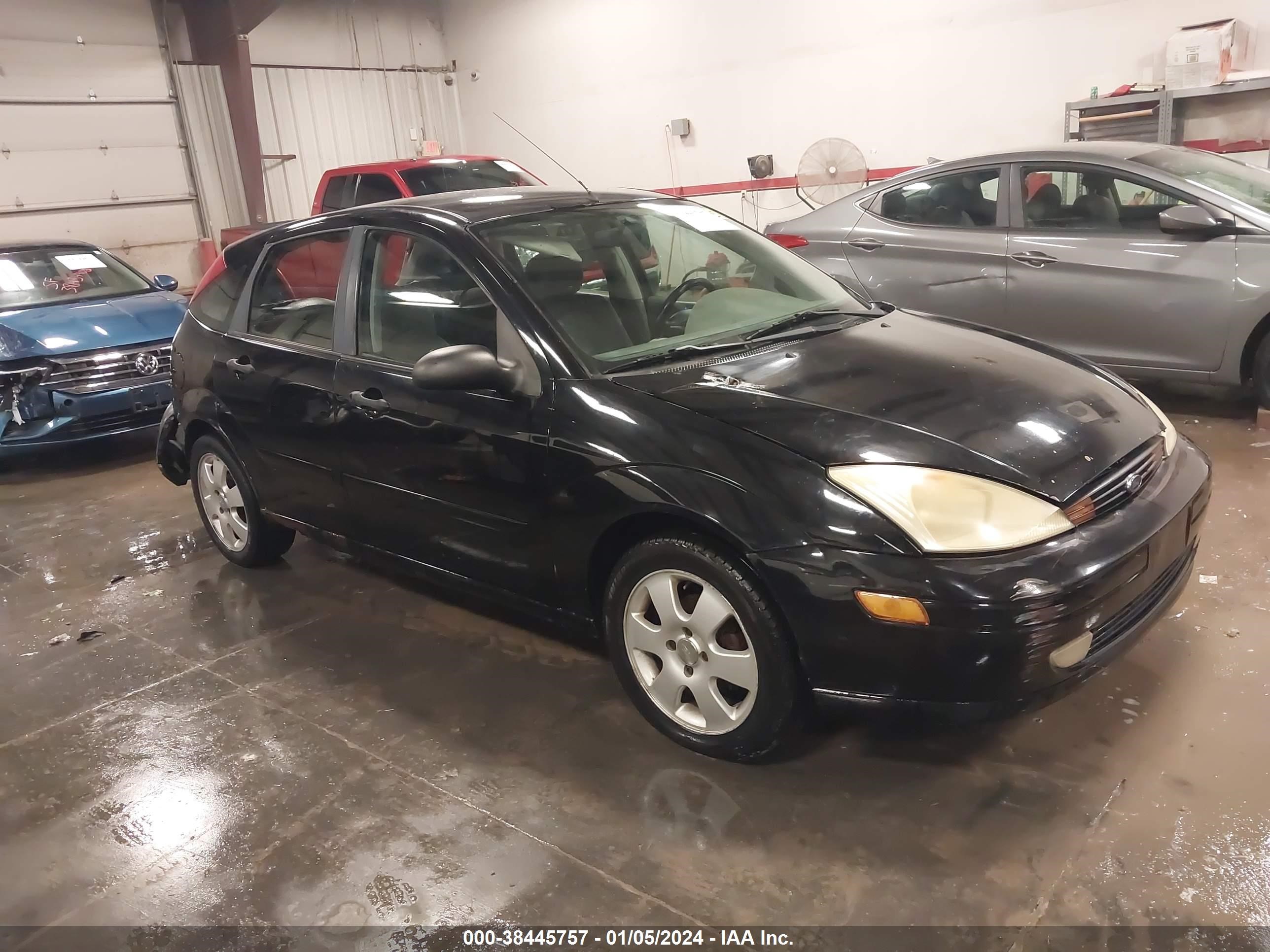 FORD FOCUS 2002 3fafp37322r126425