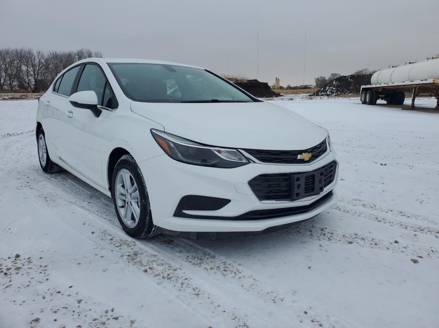 CHEVROLET CRUZE LT 2017 3g1be6sm2hs508559