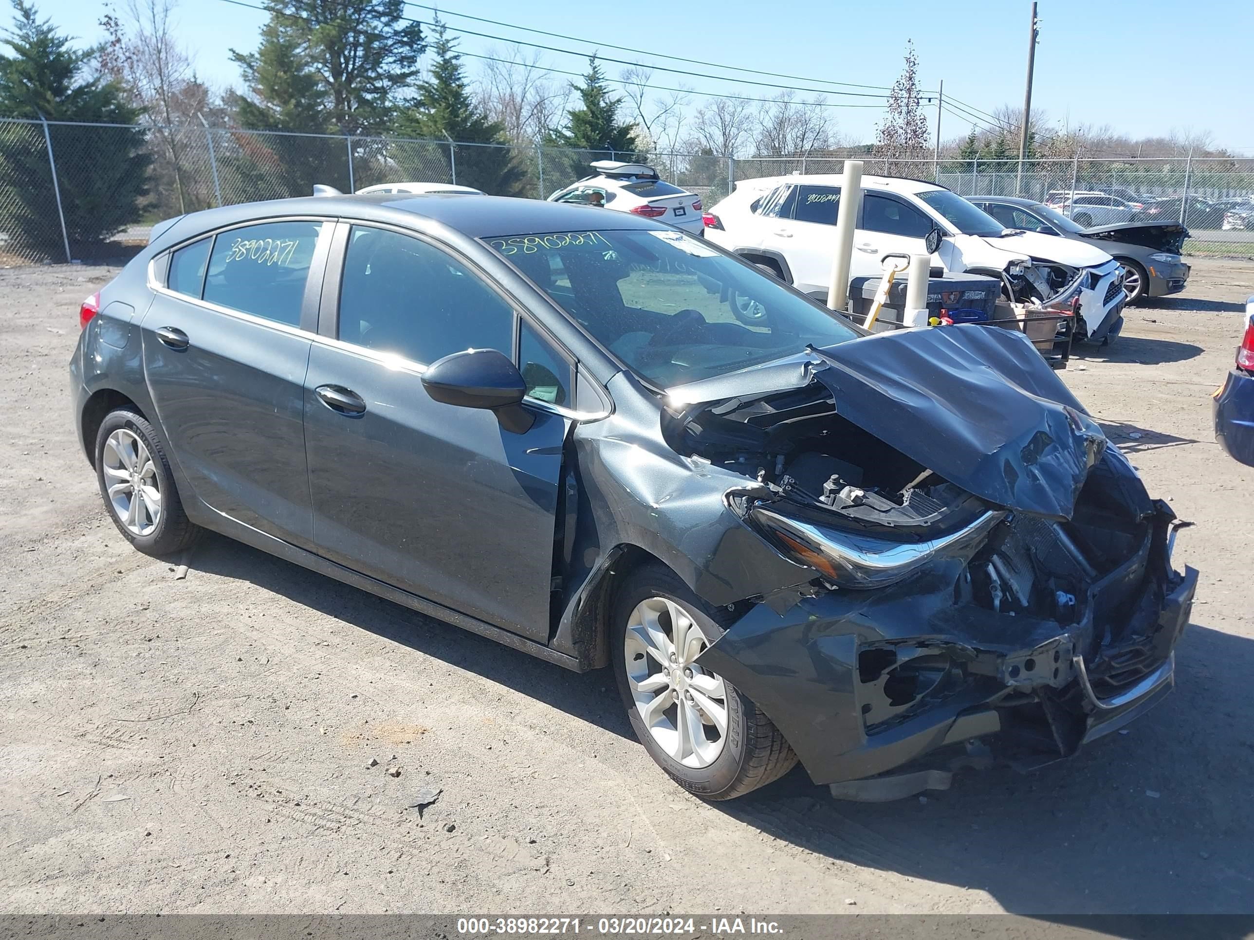 CHEVROLET CRUZE 2019 3g1be6sm4ks550769