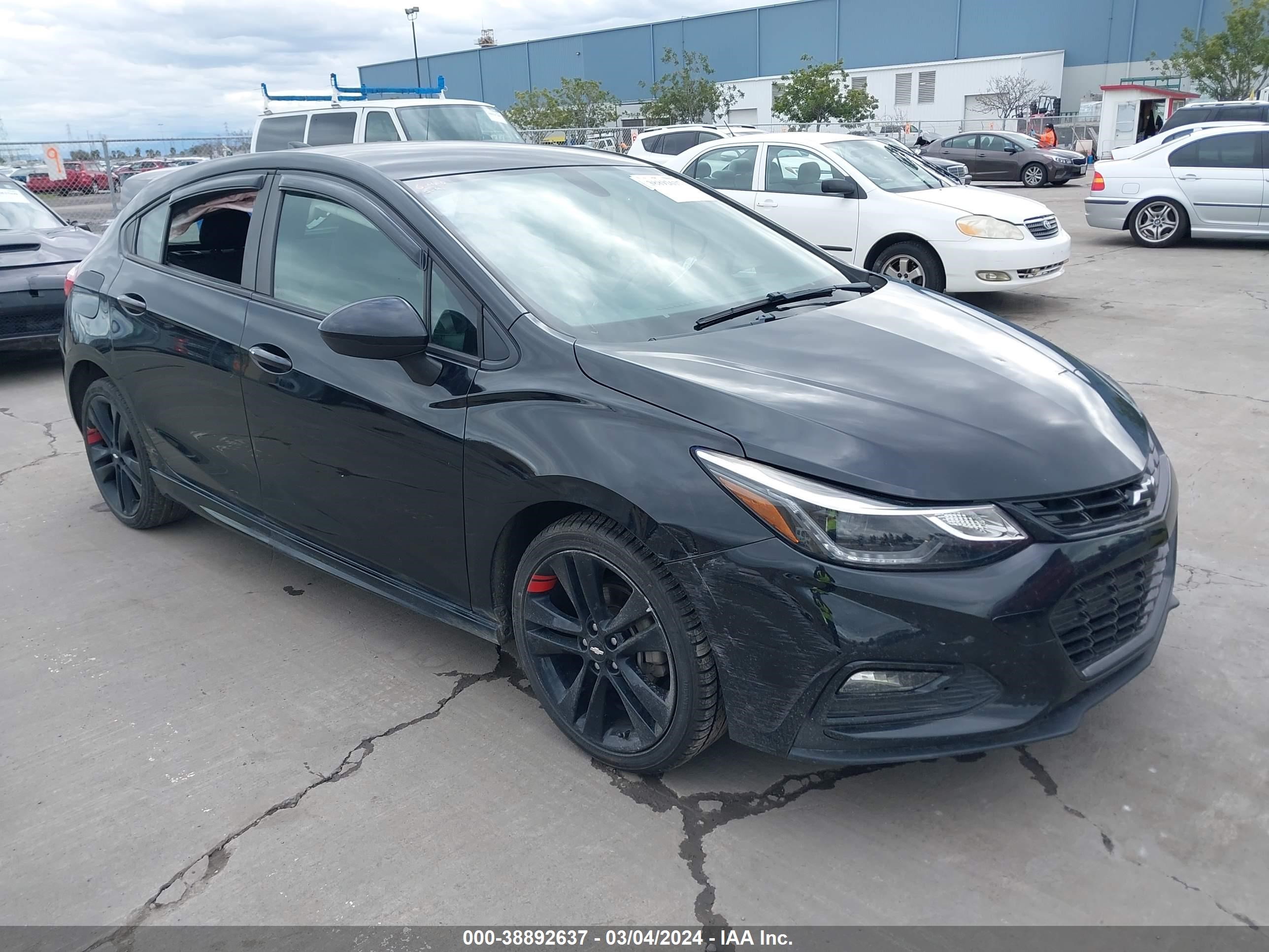 CHEVROLET CRUZE 2018 3g1be6sm7js623227