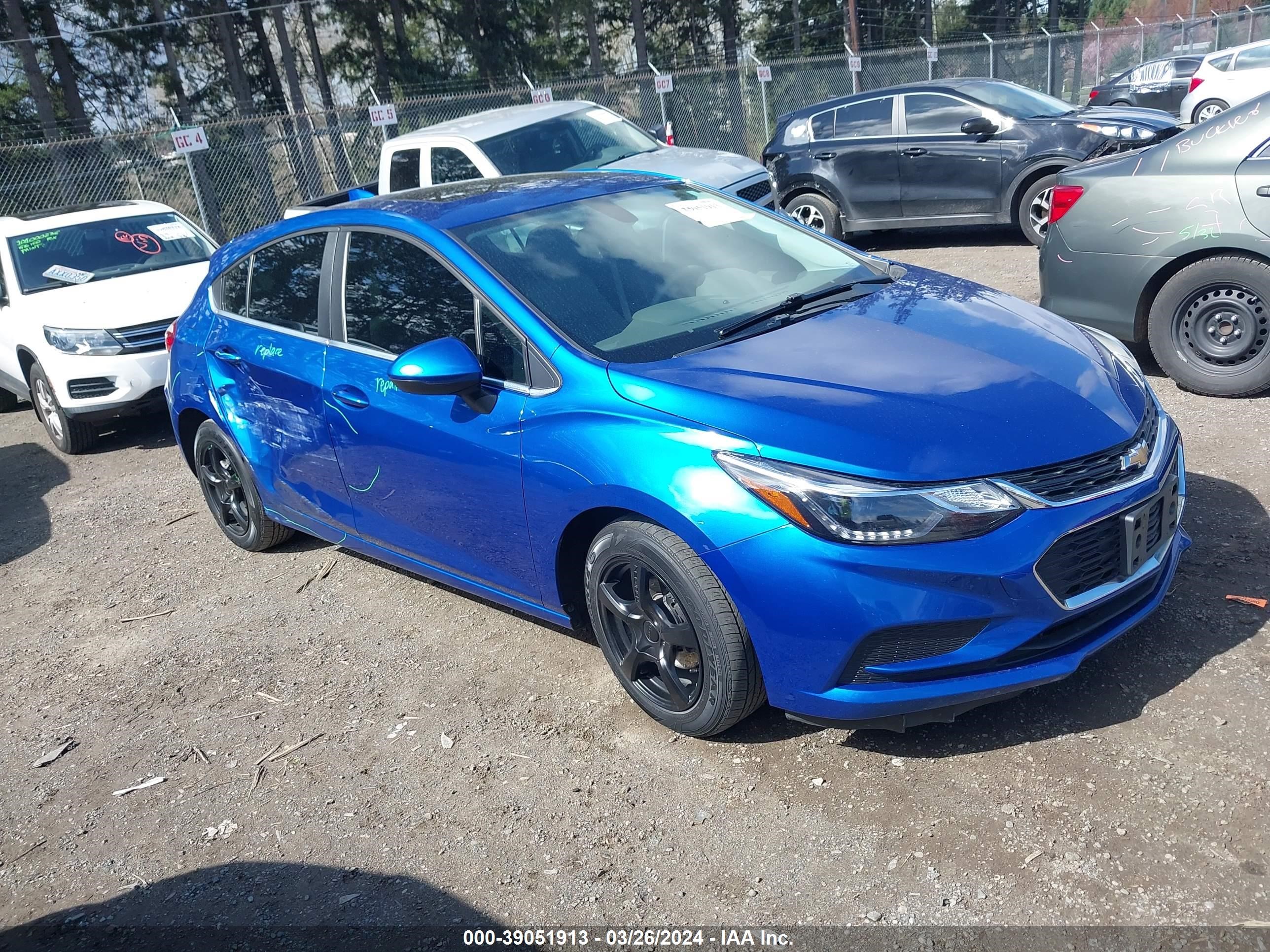 CHEVROLET CRUZE LT 2018 3g1be6smxjs653063