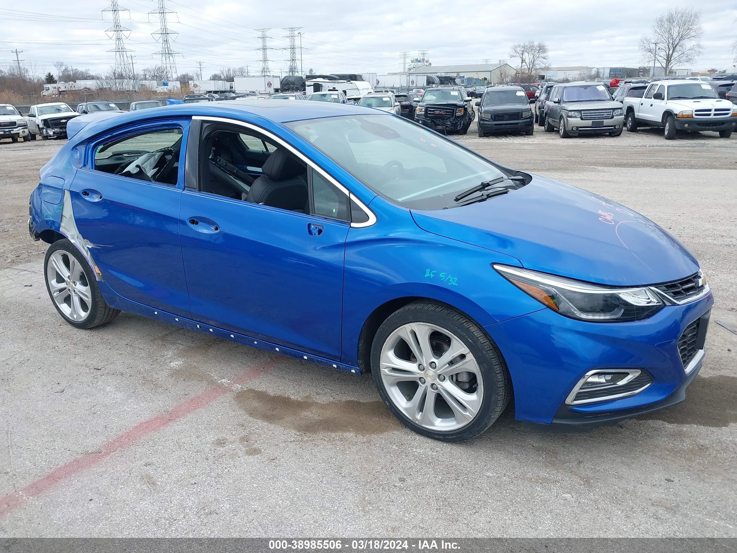 CHEVROLET CRUZE 2018 3g1bf6sm1js650730