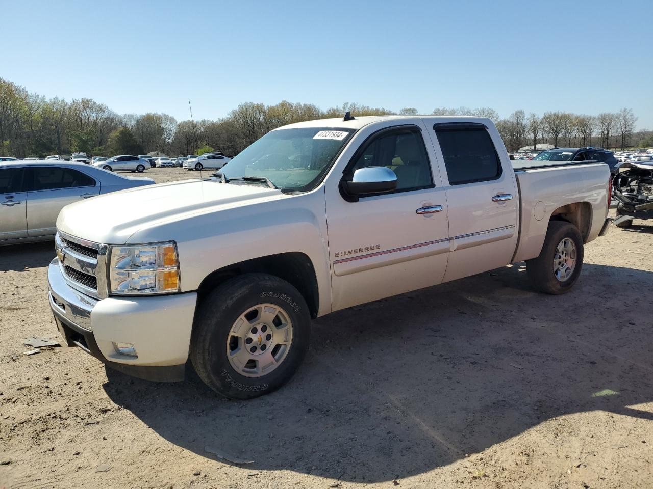 CHEVROLET SILVERADO 2011 3gcpcse01bg250193