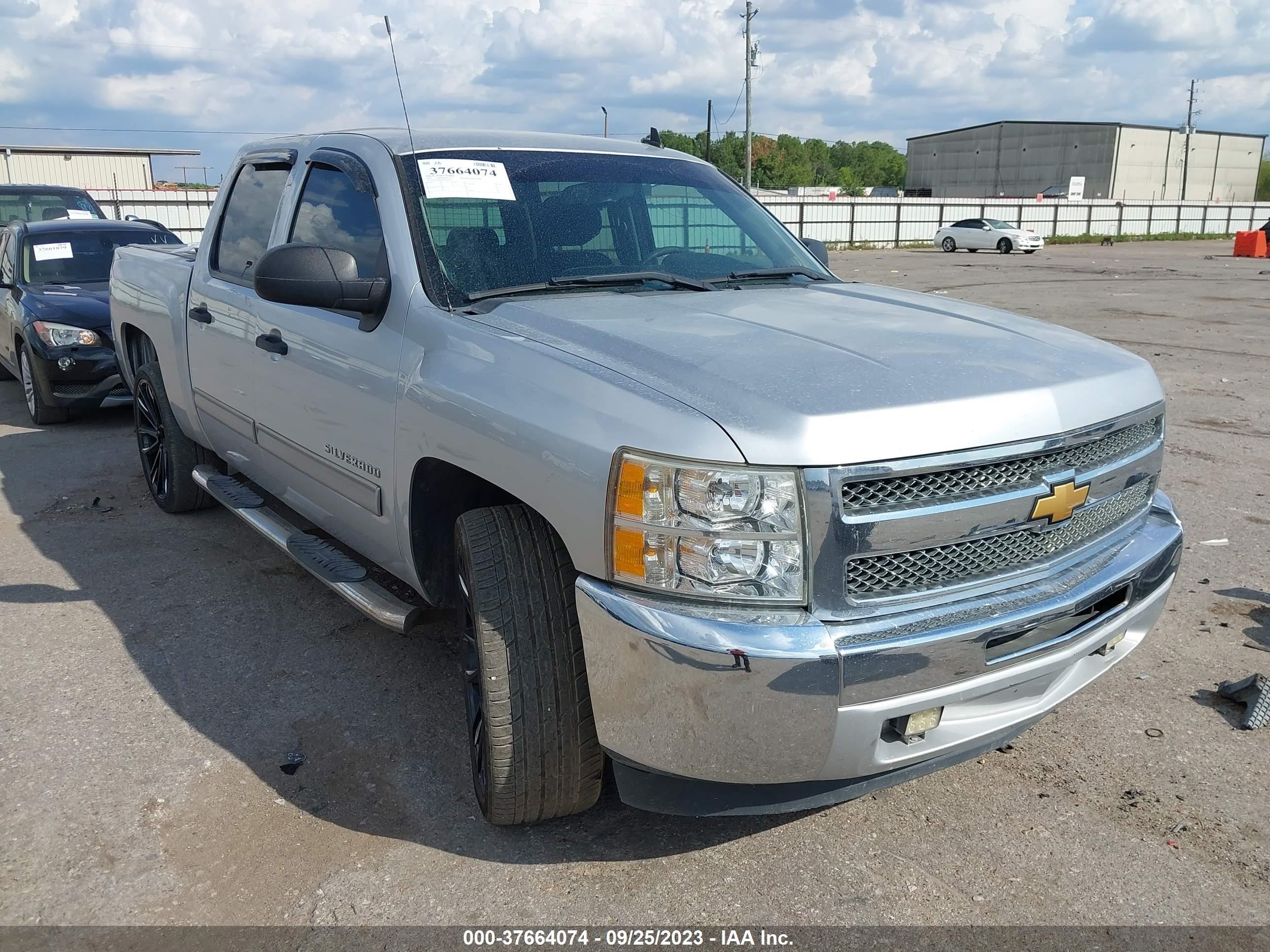 CHEVROLET SILVERADO 2013 3gcpcse03dg159509