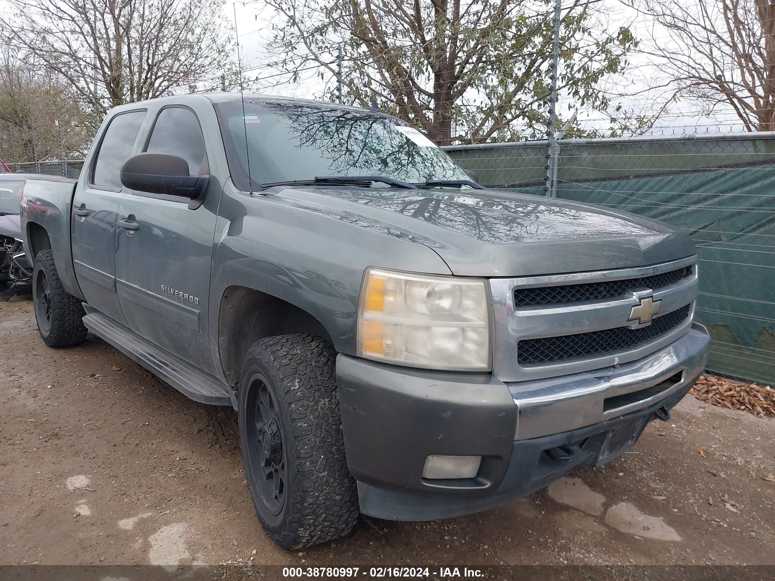 CHEVROLET SILVERADO 2011 3gcpkse31bg160085