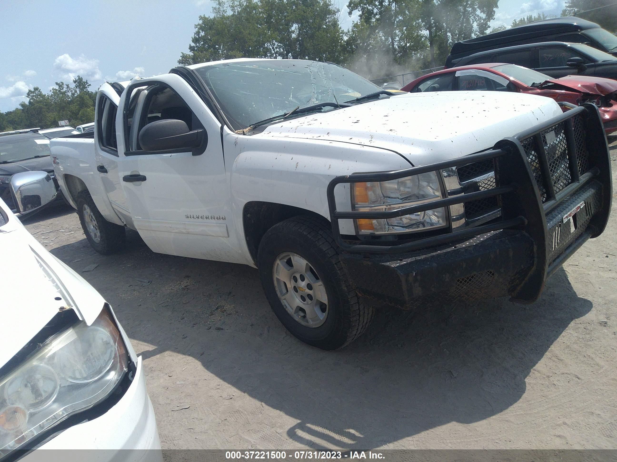 CHEVROLET SILVERADO 2011 3gcpkse33bg272046