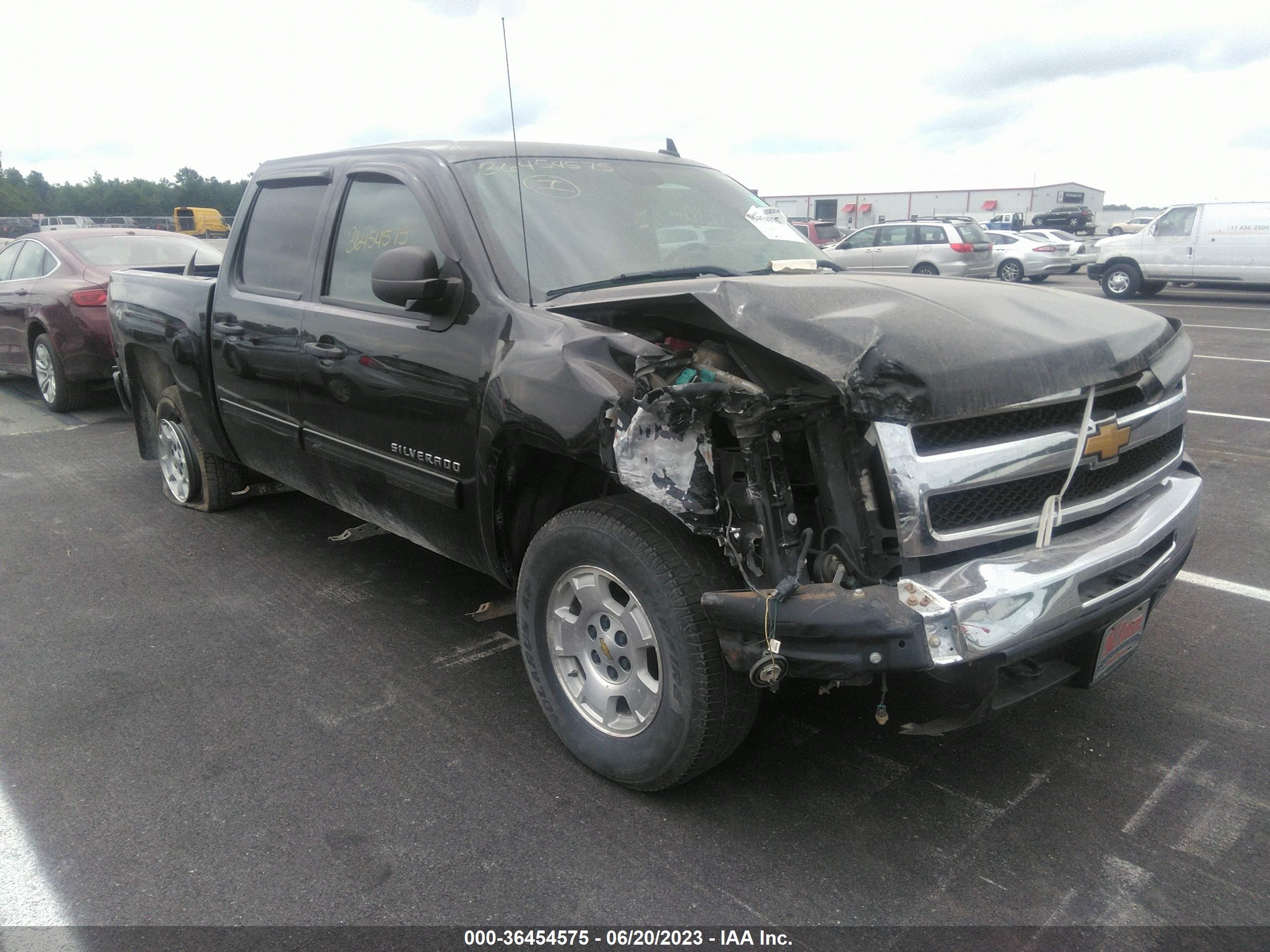 CHEVROLET SILVERADO 2011 3gcpkse35bg341240