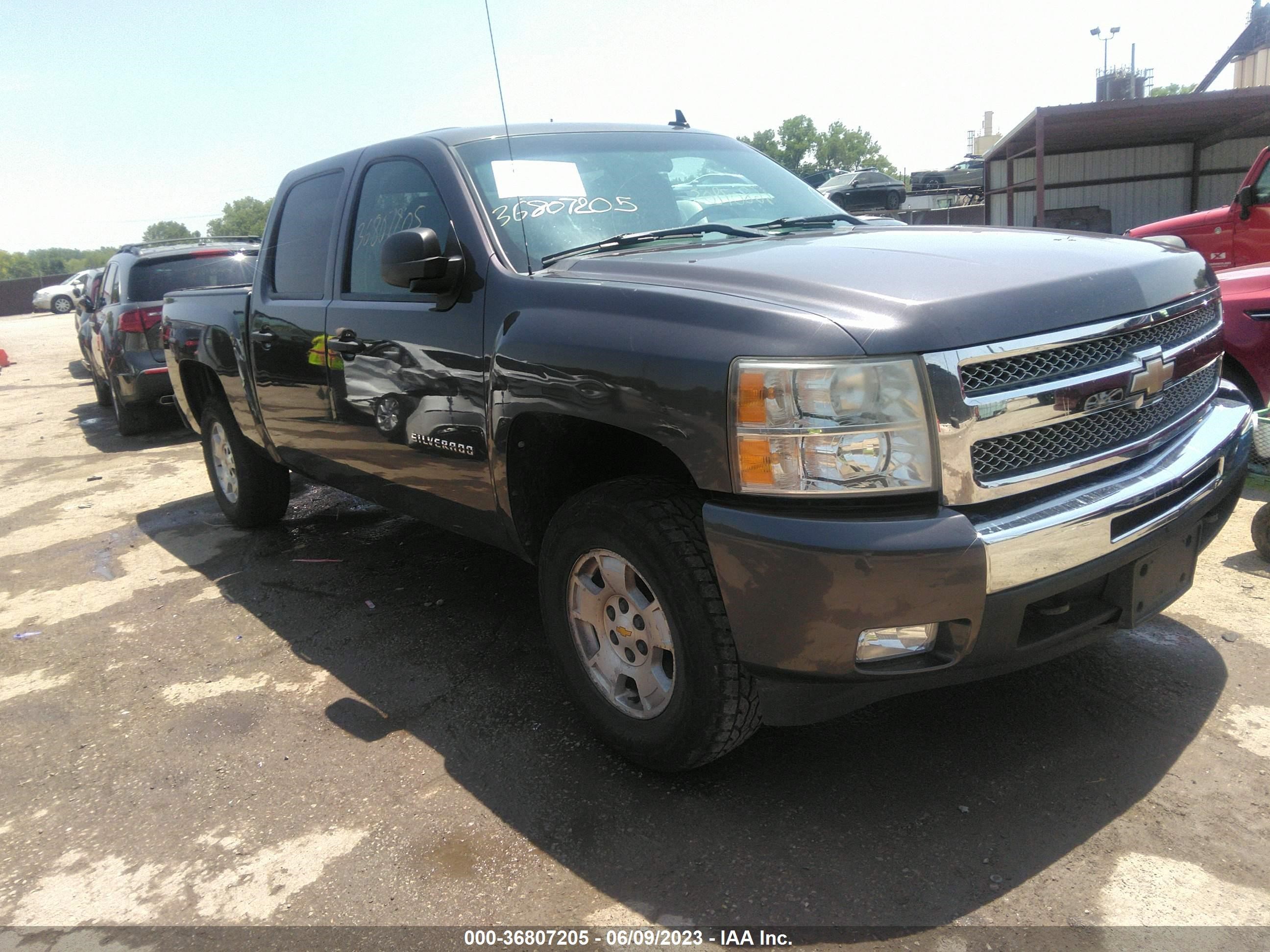 CHEVROLET SILVERADO 2011 3gcpkse39bg147374