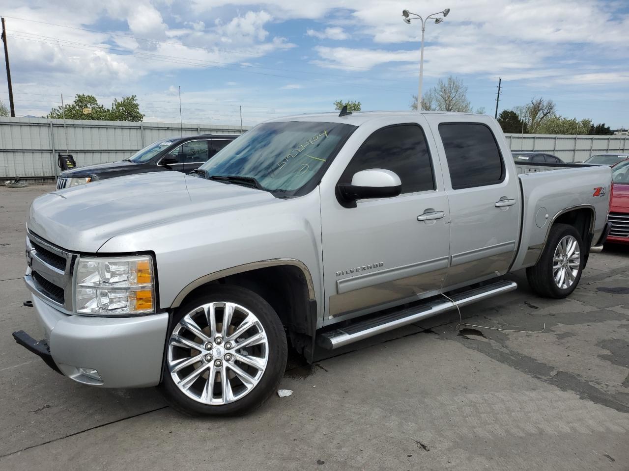 CHEVROLET SILVERADO 2011 3gcpkte37bg359602