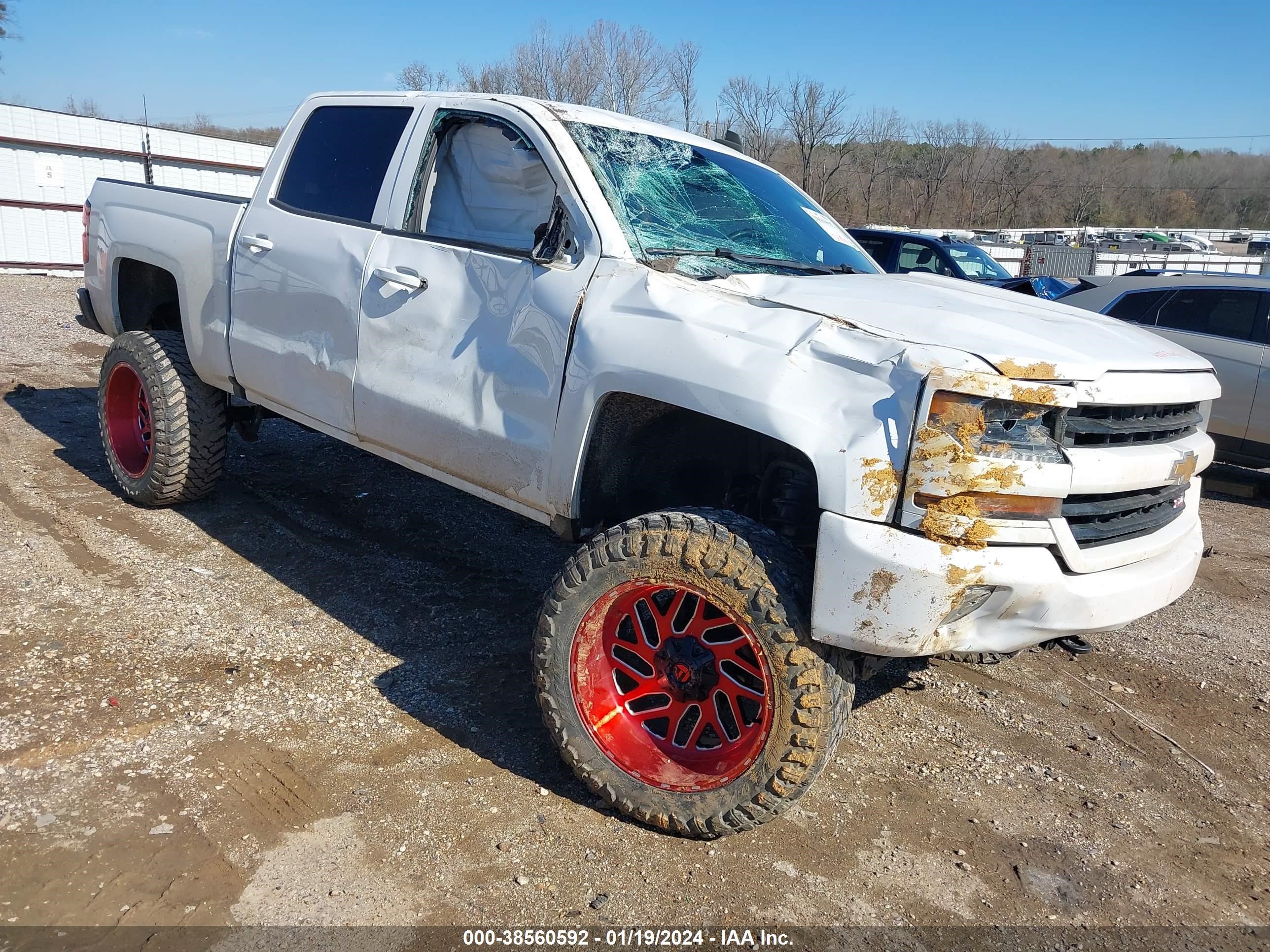 CHEVROLET SILVERADO 2018 3gcukrec0jg482498