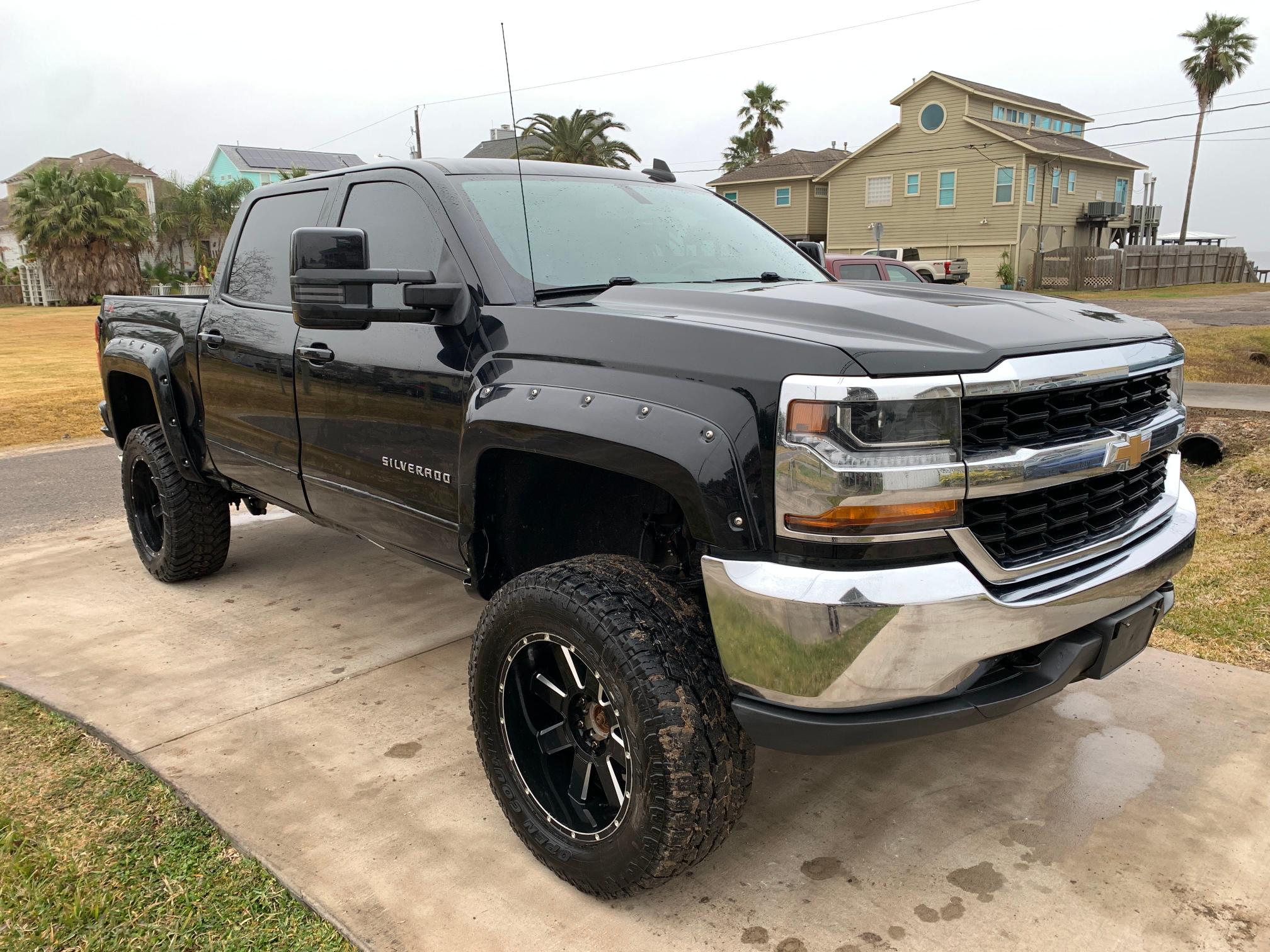 CHEVROLET SILVERADO 1500 2018 3gcukrec2jg226993