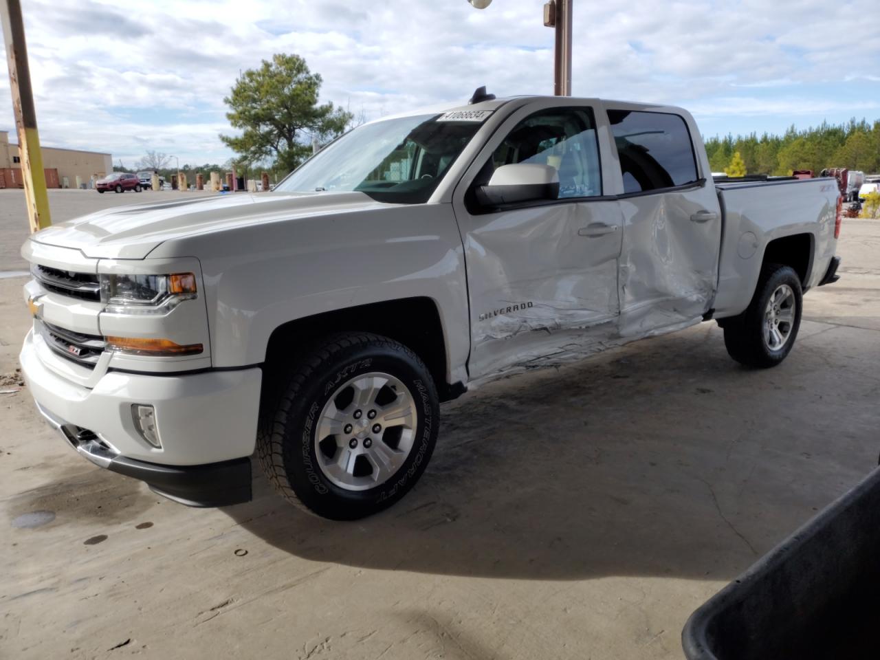 CHEVROLET SILVERADO 2017 3gcukrec3hg121860