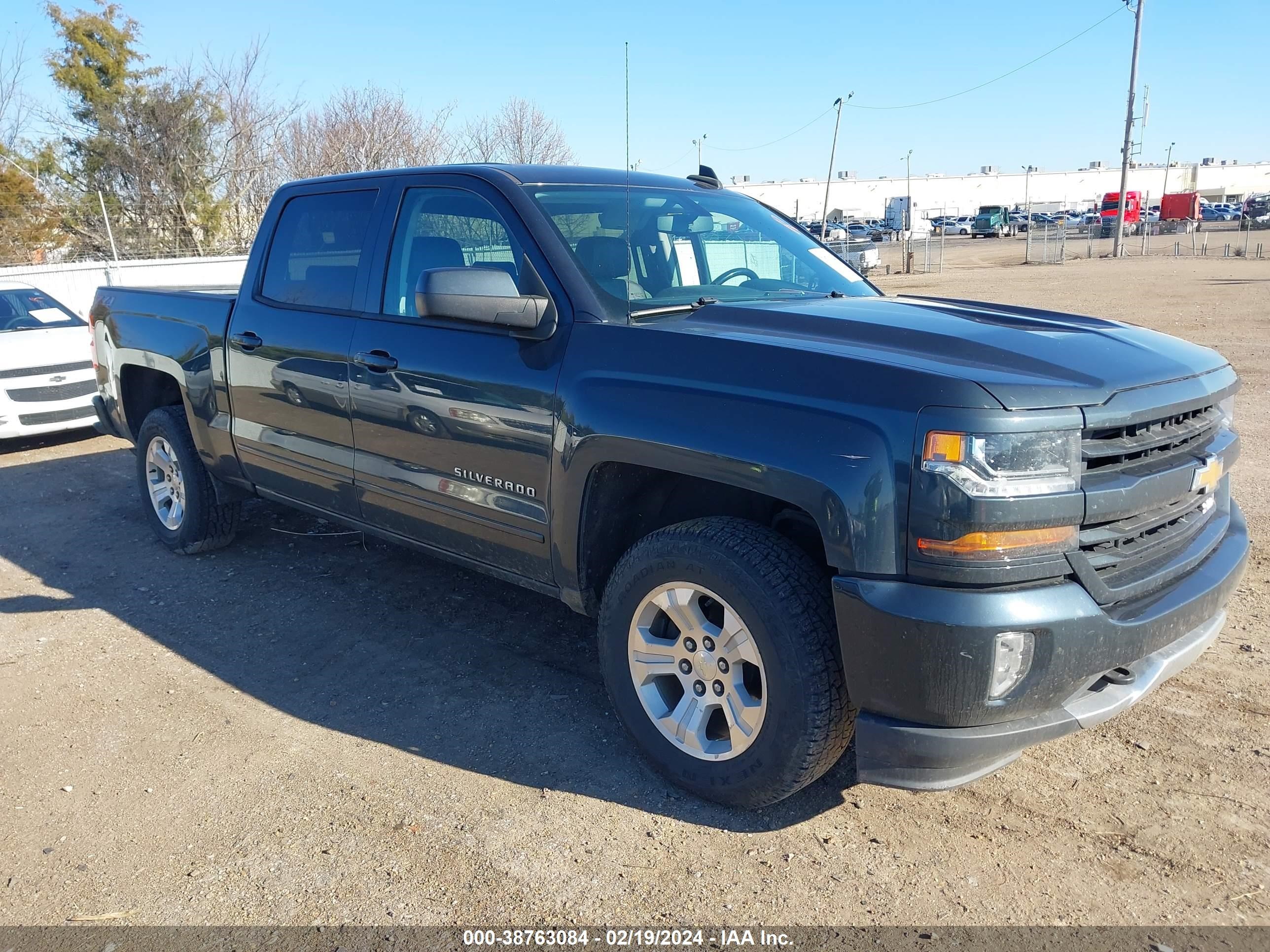 CHEVROLET SILVERADO 2018 3gcukrec3jg495987