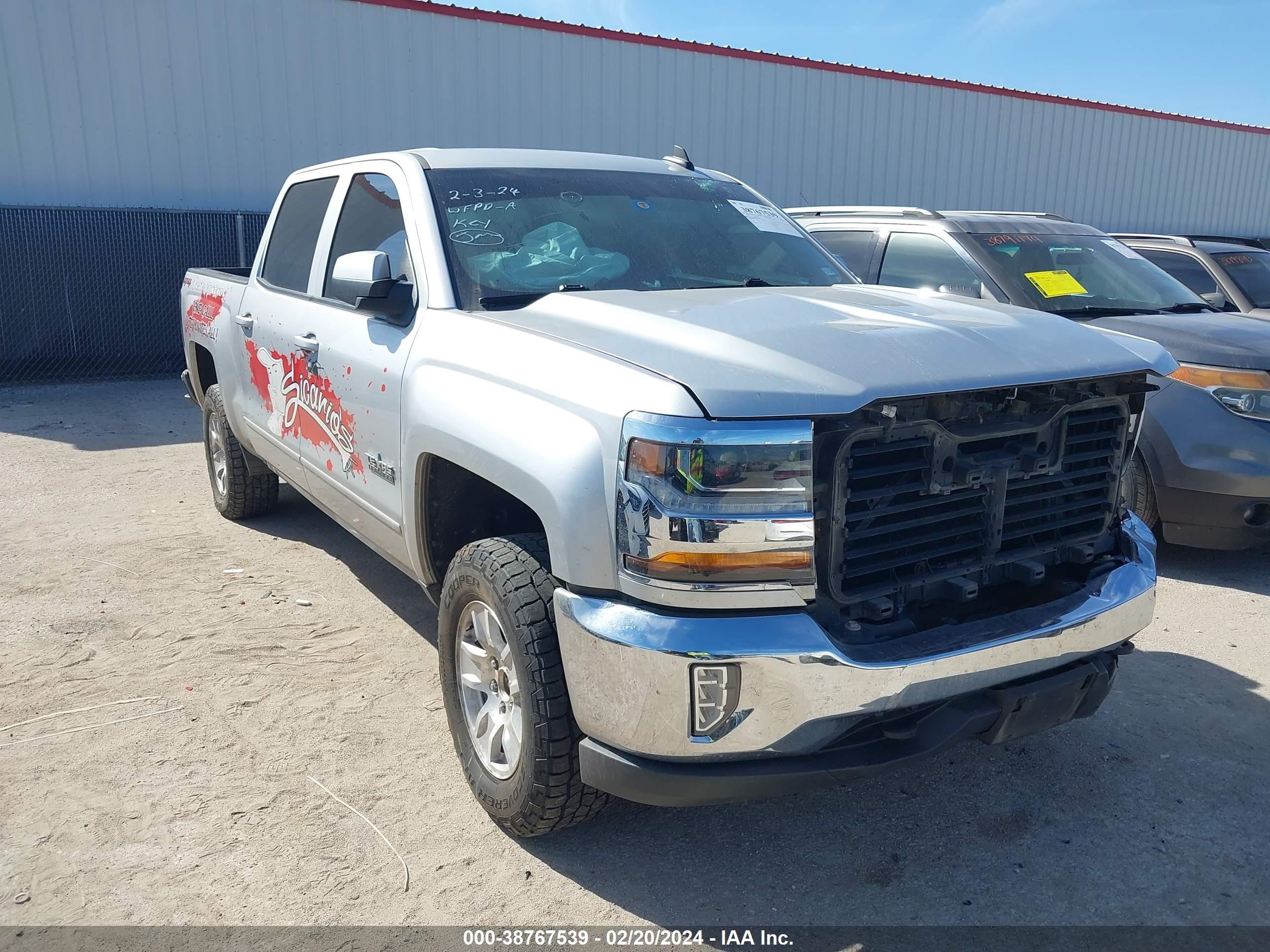 CHEVROLET SILVERADO 2018 3gcukrec3jg507345